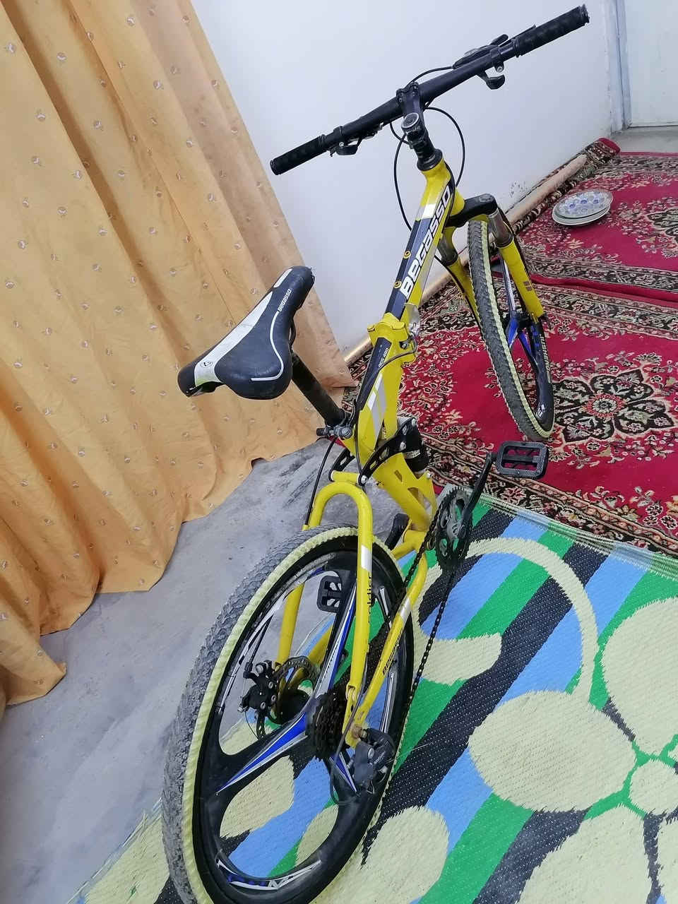 السلام عليكم باسكل جبلي للبيع حجم 24 دبلات بريكات دسك كير ٦ نمر كله شغال ويل كب فافون بولبرن باسكل ينطبك سعر ٧٠ مكاني الاثورين الدوره ***********
