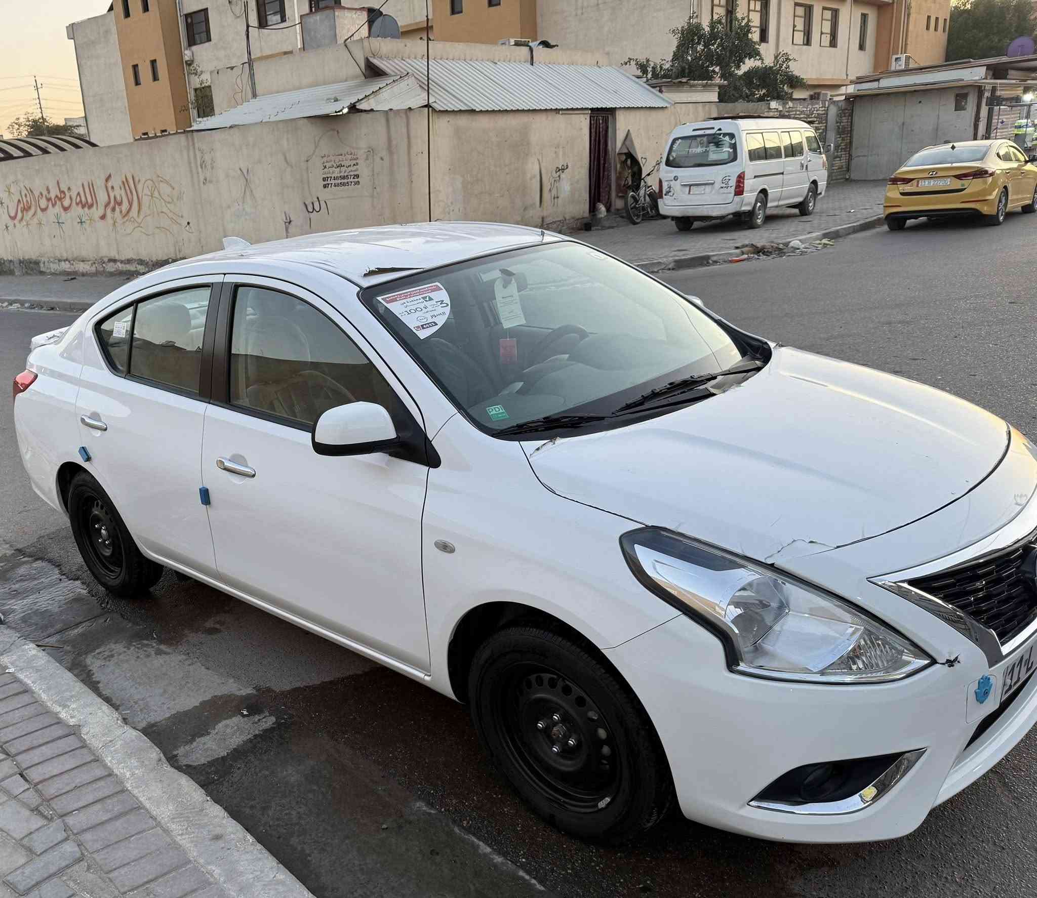 نيسان ( سني ) هندي 
موديل 2024 
ضمان شركة السور 
ماشية (19 الف)
شاشة                               
كامره 
تحكم ستيرن 
يدات  نكيل
حساس تاير 
دبل ايرباك 
بلوجكتور 
 بنايلون الشركه

***********📞
