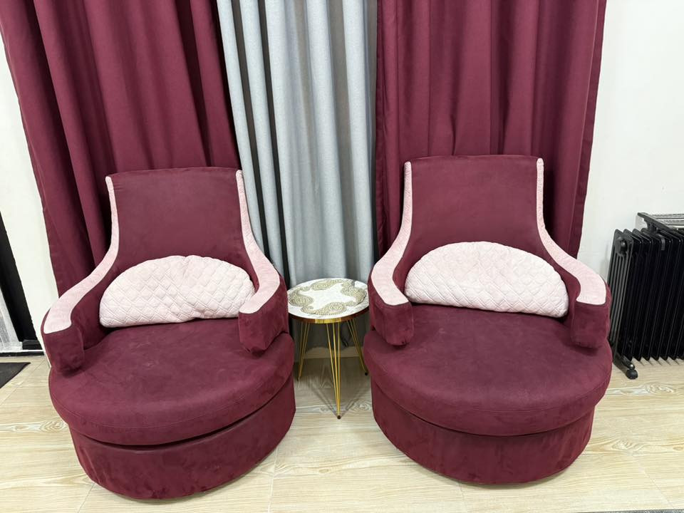 كورنر تركي اصلي درجة اولى كراسي دوار
المكان بغداد 
السعر 650


**إذا كنت صاحب هذا الإعلان وتريد حذفه لأي سبب، رجاءا أرسل رسالة إلى الدعم الفني**