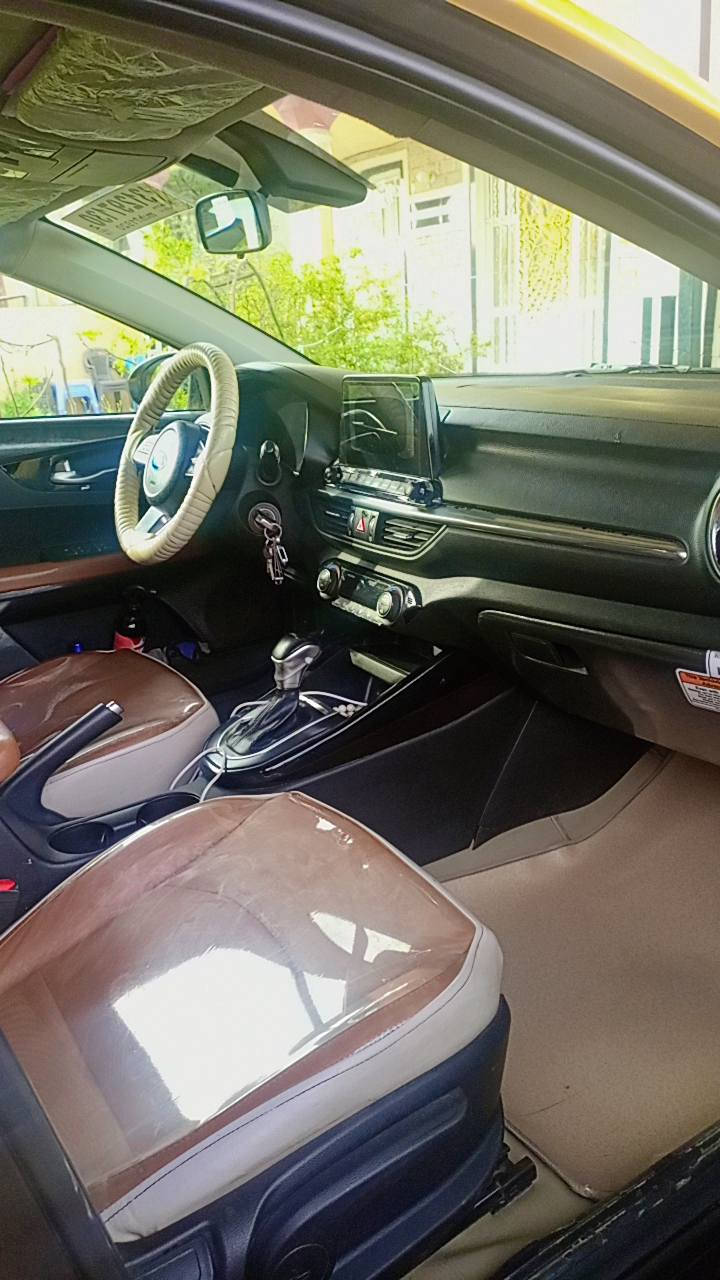 سلام عليكم فورتي لبيع موديل 2019 سنويه 2030 بسمي تحويل ثاني يوم سياره مصفره هيا وقرمات سياره حدثه بس  بل دعاميه شويه من جمالغ تجي تفحص وسونور يحكم سياره جاهزه من كلشي مابيه كل نقص سياره فول من عده لبصمه سعر 135 بيها مجال حك جيه رقم ***********
