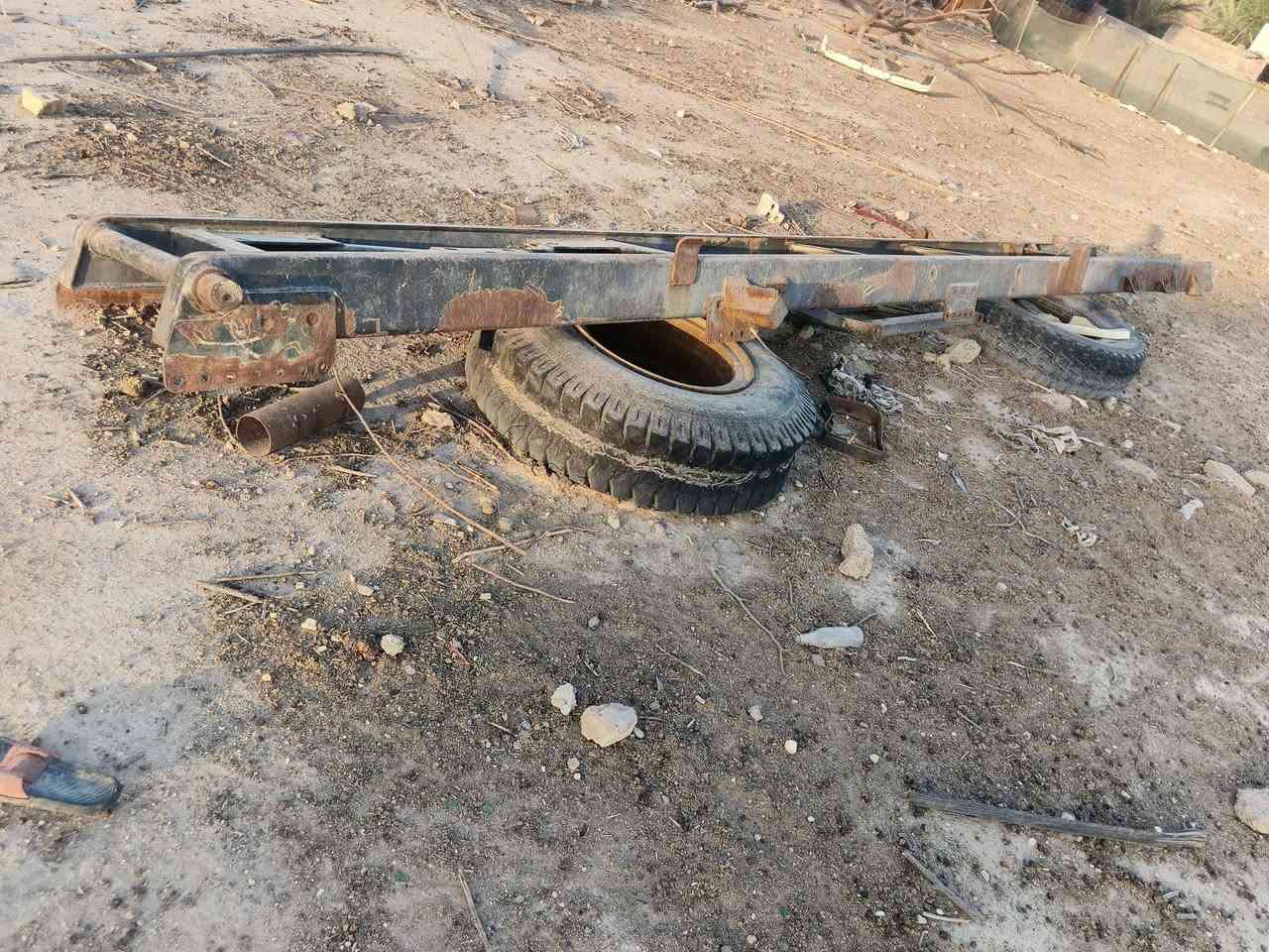 دبل شاصي جديد طول سته متر جديد مكان بصره زبير سعره 550 رقم ***********
