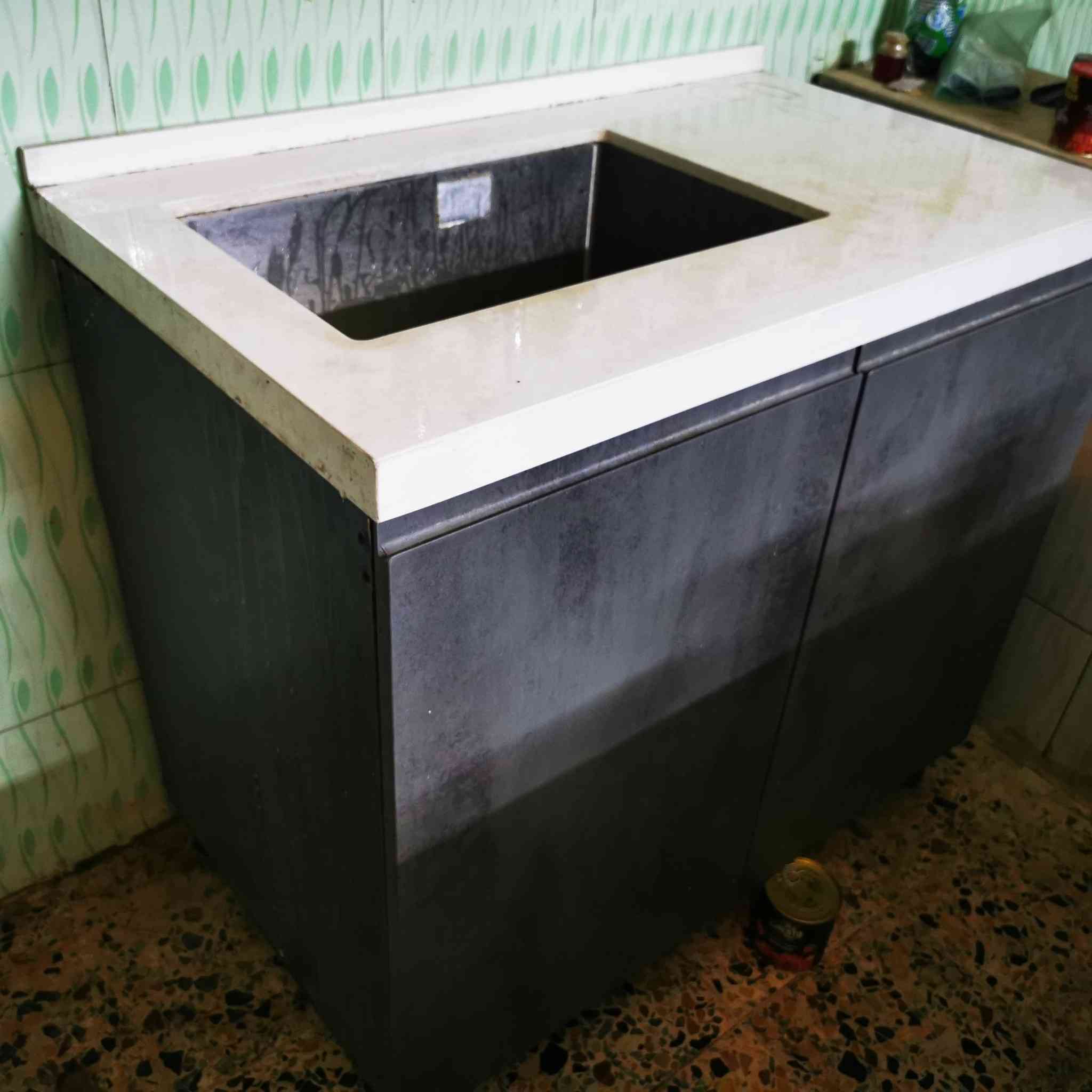 السلام عليكم
كاونتر خشب سنك مرمر حوض استيل السعر 75 الف وبي مجال بسيط ***********
