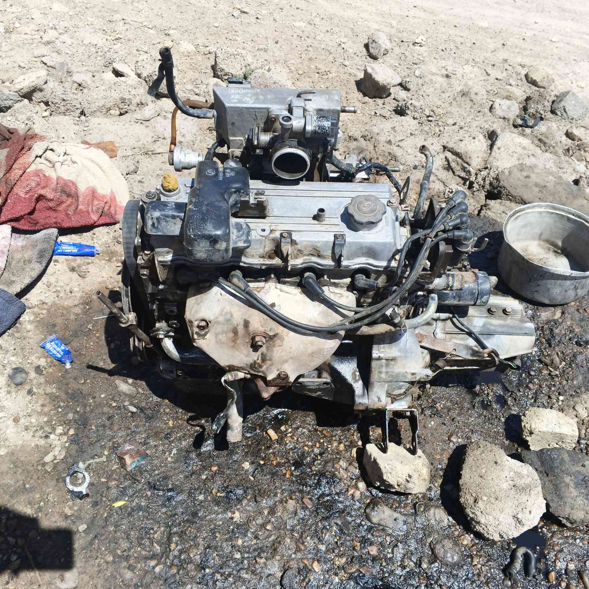 محرك وكير لايبخر ولاينقص بيع طبر مطعم طواحين سعر 500 وبيه مجال رقمي ***********
