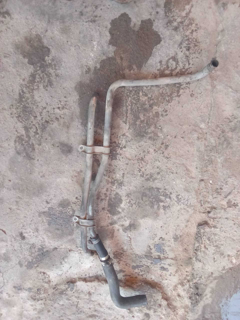 السلام عليكم شباب تم تفصيخ دراجة ماجستة تكرون دبل رون شتريد عندي اخوية عندي محرك كامل لاتنقيص ولاتبخير كامل فقط يخر اصورولفات للبيع مع شوتة وكابريتر ودبلات وكلجات جدد الله يشهد الي يفيدة يراسلني عندي كفرات بجم قماجي جنطة جوزة تأيرات عنابير افجوج شيعجبك موجود ظفيرة عقل العنوان الدورة الطعمة شباب هذا رقمي ***********مصطفى
