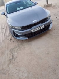 k5 للبيع موديل 2022 وارد امريكي سياره جديده ماشيه 75 حادث طرف البنيد م...