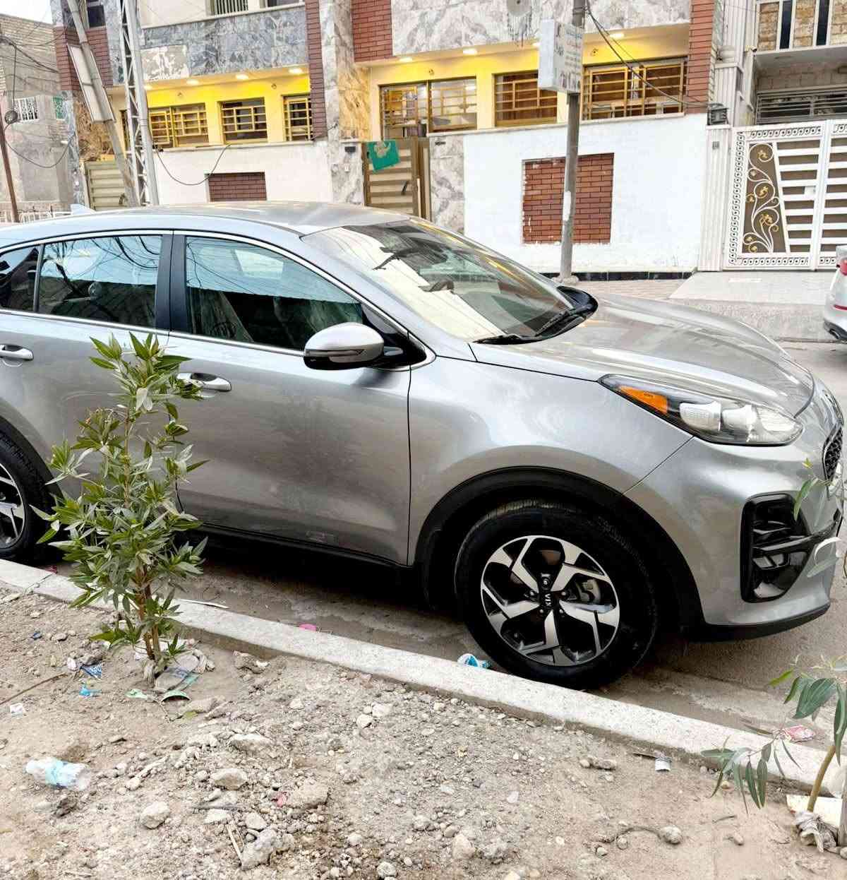 السعر كلش مناسب بسعر البلاش سبورتج موديل 2020 وارد امريكي محرك ٢٤٠٠ حادثها جاملغ امامي  فقط كير محرك مكفولات سيارة مال بيت وجناية مكاني بغداد ***********
