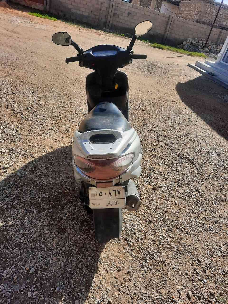 السلام عليكم للبيع دراجه اوتماتيك نوع الدراجه سايم ابوعيون دراجه مسجله اوكامله تحويل  يوم مكاني الخالديه ابوفليس سعر وتفاصيل خاص او اتصال عله هاذا الرقم ***********
