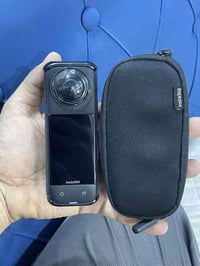 كاميرا انستا 360 x4 8k للبيع مستخدم قليل جداً بسعر ٤٥٠ الف فقط قفل من ...