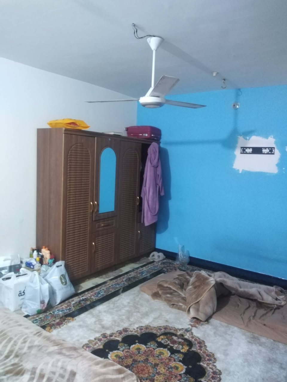 السلام عليكم ورحمة الله وبركاته 🏛️🏛️🏛️

عقار للبيع مساحتة 110م طابق ونص حرف T بحي الشهداء قرب مكتب الرشيد بيع مستعجل 130 مليون ركن ماكولات العراقي ثالث قطعة عن السايدين مال مكتب الرشيد وسعره مناسب بنائه كونكريت مسلح البيت وي مستوى الشارع موقعه مميز جدا وسعره مناسب خدمات كاملة متوفره يتكون الطابق الأول من غرفة نوم وصالة ومطبخ واستقبال مع تخاريج وصحيات داخل وخارج البيت اما الطابق الثاني يتكون من غرفه نوم وصالة وسطح للأستفسار أكثر الأتصال على الرقم *********** جاسم الكرعاوي بي 🏛️🏛️🏛️
