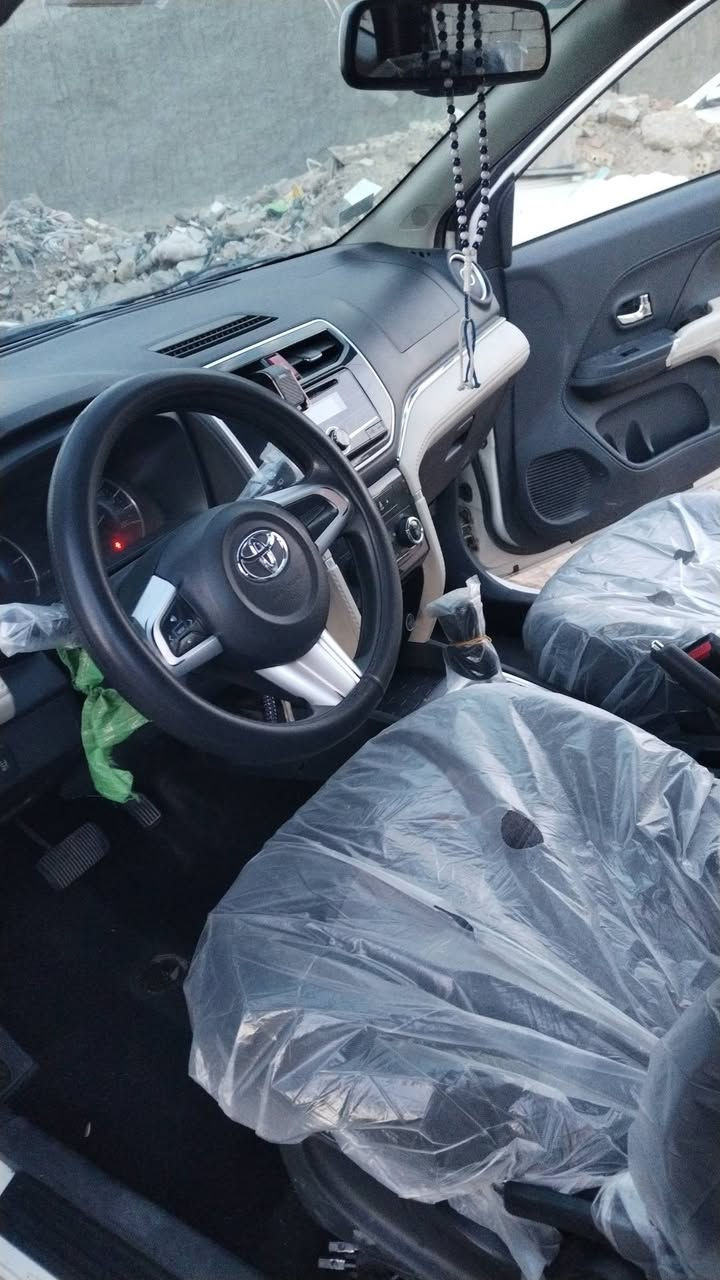 تويوتا راش موديل ٢٠٢٠ بصمه سبعه راكب تبريد قطعتين رقم بغداد سنويه بأسمي سياره نضيفه شركة ساز السعر ١٤٧ للتواصل
***********

