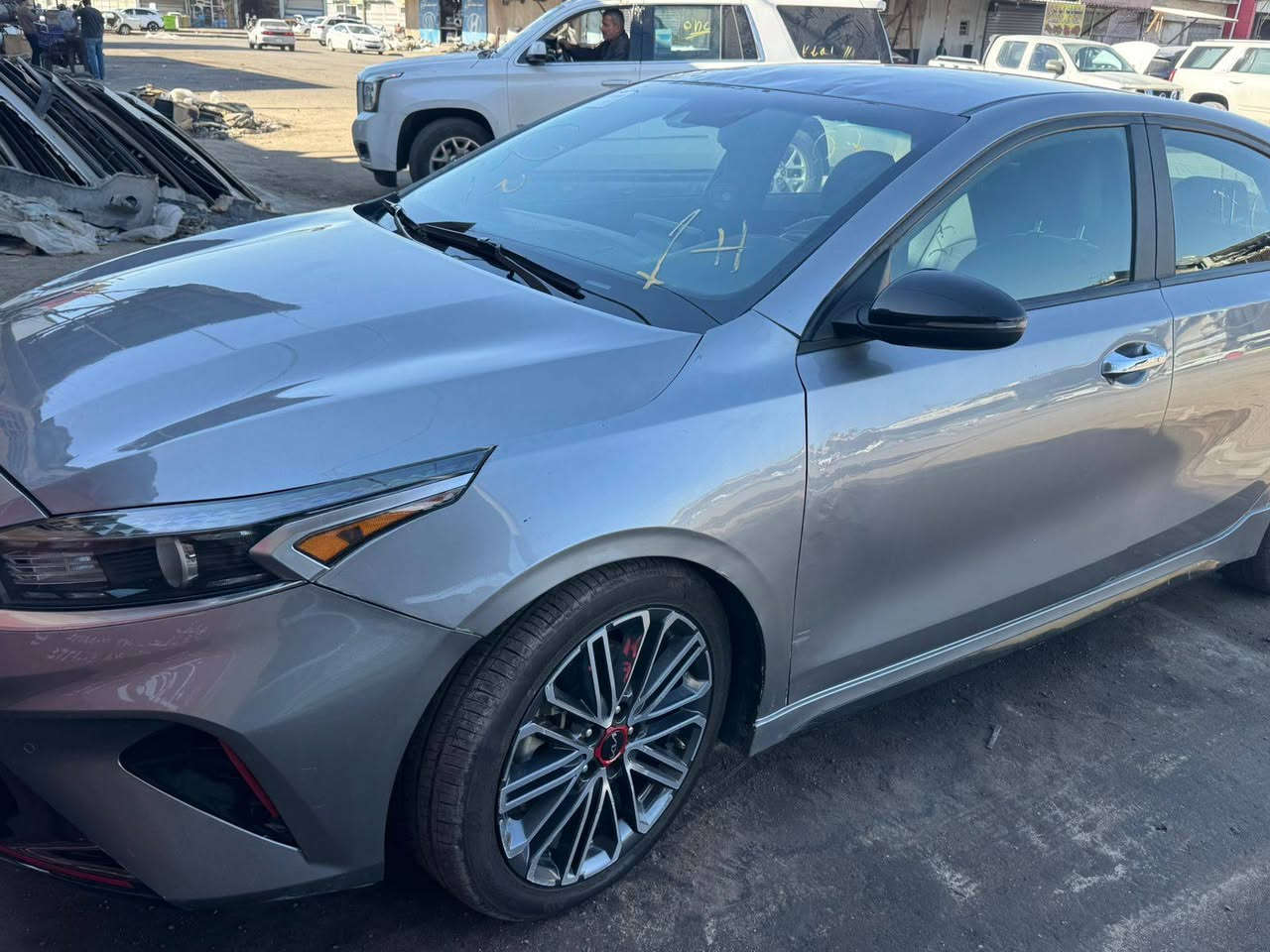 فورتي للبيع مديل 2023 حادث مال امريكه جاملغ وهنا صار بيه تبديل فخذه من البنط سياره جيتي تيربو فول عده الفتحه

ذي قار معوقين للستفسار 

السعر 115وبيه مجال
تواصل واتس *********** البصرة, العراق
