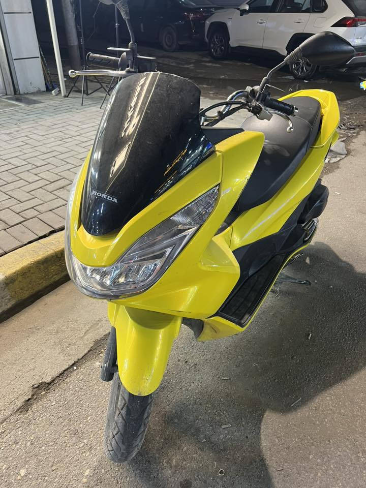 من رخصه الادمن
بي سي اكس للبيع
ماشيه 5000 بلادي
بصمه 
لايت زنن
بانزين محسن 
دهن موتل 
عناية فول 
اوراق كامله
إطفاء أثناء الوقوف
دراجه بحالة الوكاله نقص فقط قبق البانزين بل غسل انكسر
السعر مليونين مكان بغداد ***********
