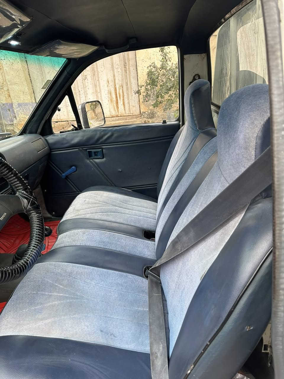 سلام عليكم 

مشروع جاهز فكرة حديثة ومربحة (غسيل سيارات متنقل)

سيارة بيكاب تويوتا هايلوكس تك 1990 وارد خليجي 
كير ومحرك كروسيدا بلاد

سنوية ورقم جديد انكليزي  شرط التحويل ثاني يوم

كير . مكينة . شاصي . حدادية . تايرات . باتري جديد كهربائيات  صبغ عام جمالية  كلشي كدامك موضح

بالنسبة للمشروع/

فارة غسل ايطالي 200 بار حقيقي سعرة ٦ورقات
مولدة بنزين 5كيفي بيت الوادي معروف النوعية
كمبريسر هواء 50 لتر 
تانكيات ثنين سعة التر الكلي 750 لتر ماي

رفوف لغراض الغسل ومعدات التنضيف
مشروع كامل متكامل

للتواصل متوفر واتساب ايضاً/ ***********
