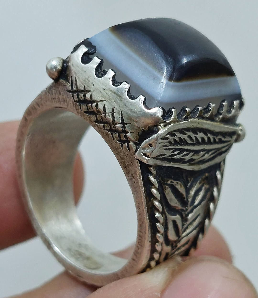 جزعة بقرية صياغة وليد خالد قياس 24 بغداد ***********
