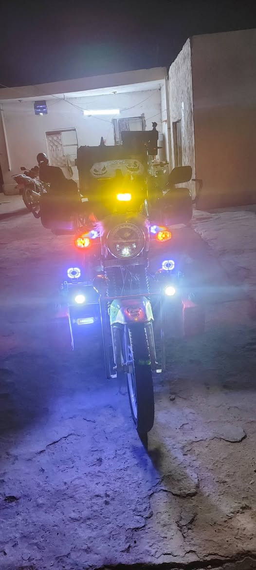 ياالله دراجه هيوشه للبيع موديل2024 مجمبزه عله ما تريد ودراجه متعوب عليهه السعر 1400وبي مجال اوراق منفيس فقط محرك ما ممدود عليه صبانه المكان الرمادي الجزيره البريشه هاذ رقمي للتواصل *********** مو شراي لا تعبني ولا اتعبك
