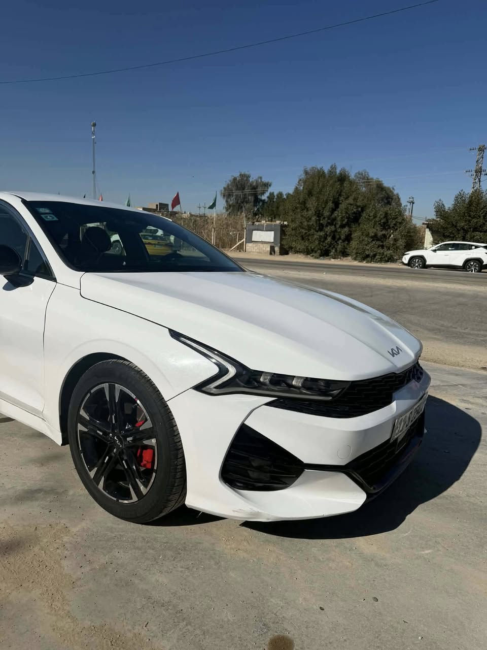 السلام عليكم
كي فايف جيتي لاين

موديل 2023

حرة رقم بغداد مشروع وطني تحويل مباشر 

ماشية 52 الف ميل

فول مواصفات عدا الفتحة

داخل جلد احمر

تحكم ستيرن 

تدفئة كشنات تدفئة ستيرن

5 انظمة قيادة

كرسي كهرباء

تشغيل عن بعد

رادار امامي 

قيادة ذاتية

مكينة 1600 تيربو

السعر 169 وبيها مجال للشراي

مكان السيارة ديوانية مركز

الرقم

***********

***********
