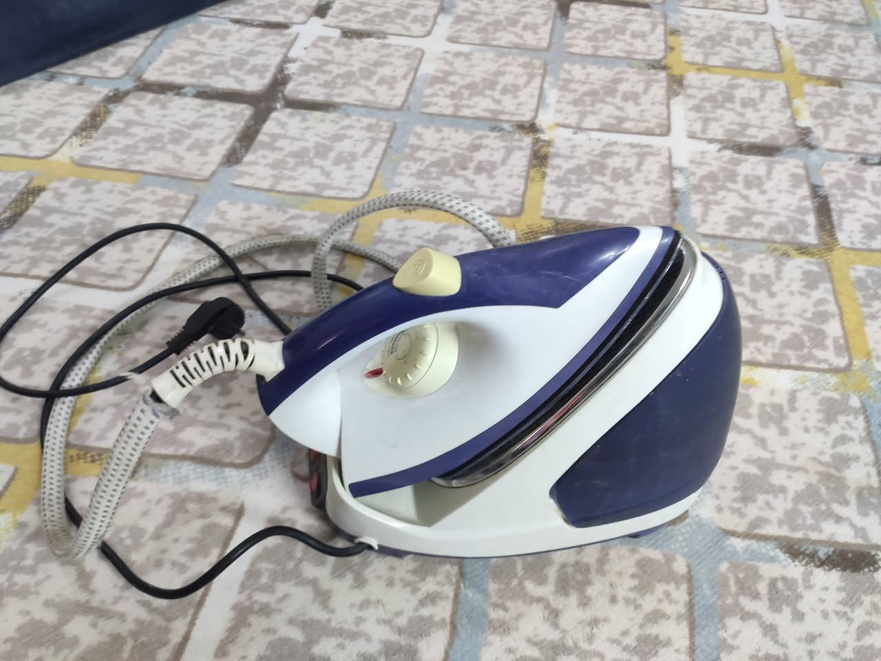 تیڤی شاشە 32 جەنەڕاڵ . سمارت نییە
ئوتو بوخار  هەردوکی مەزبوتن ،لەسلێمانین . کێ مشتەری بوو چات بکات .


**إذا كنت صاحب هذا الإعلان وتريد حذفه لأي سبب، رجاءا أرسل رسالة إلى الدعم الفني**