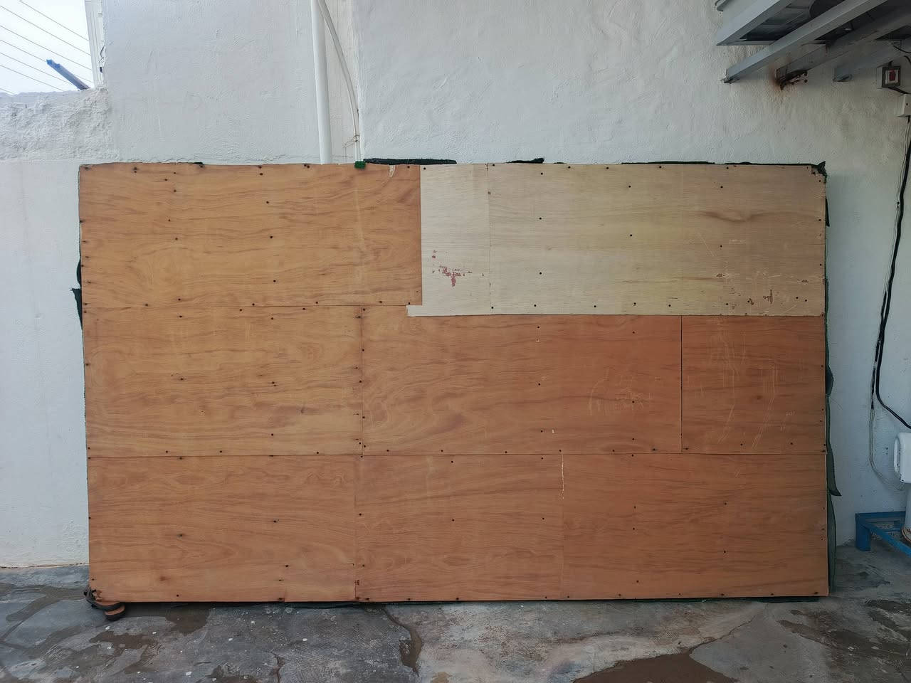 ئەم ڕەفەی میوەیە بۆ فرۆشتن قیاسەکەی سێ بە سێیە تازە دروست کراوە زۆر کەم بەکار هاتوە سعری 3 وەرەقەو مەعمەلە


**إذا كنت صاحب هذا الإعلان وتريد حذفه لأي سبب، رجاءا أرسل رسالة إلى الدعم الفني**