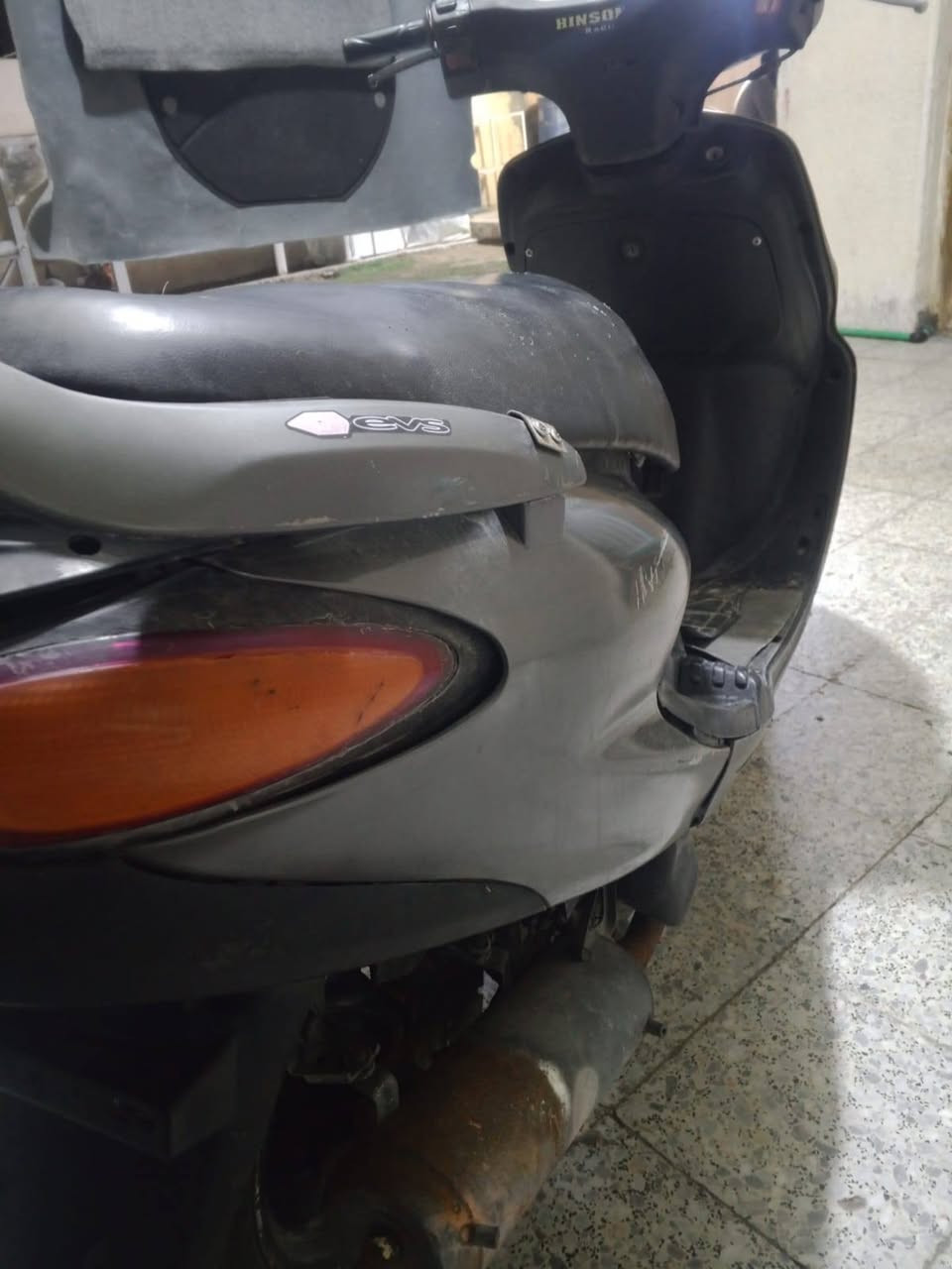 سلام عليكم مطور للبيع يماهه ياباني مطور شغال كله عوزه بس برغي مال صالنصه سعره ٢٥٠ وبي مجال لعنوان رمادي لملعب دور المخابرات رقم *********** واتساب او رصيد
