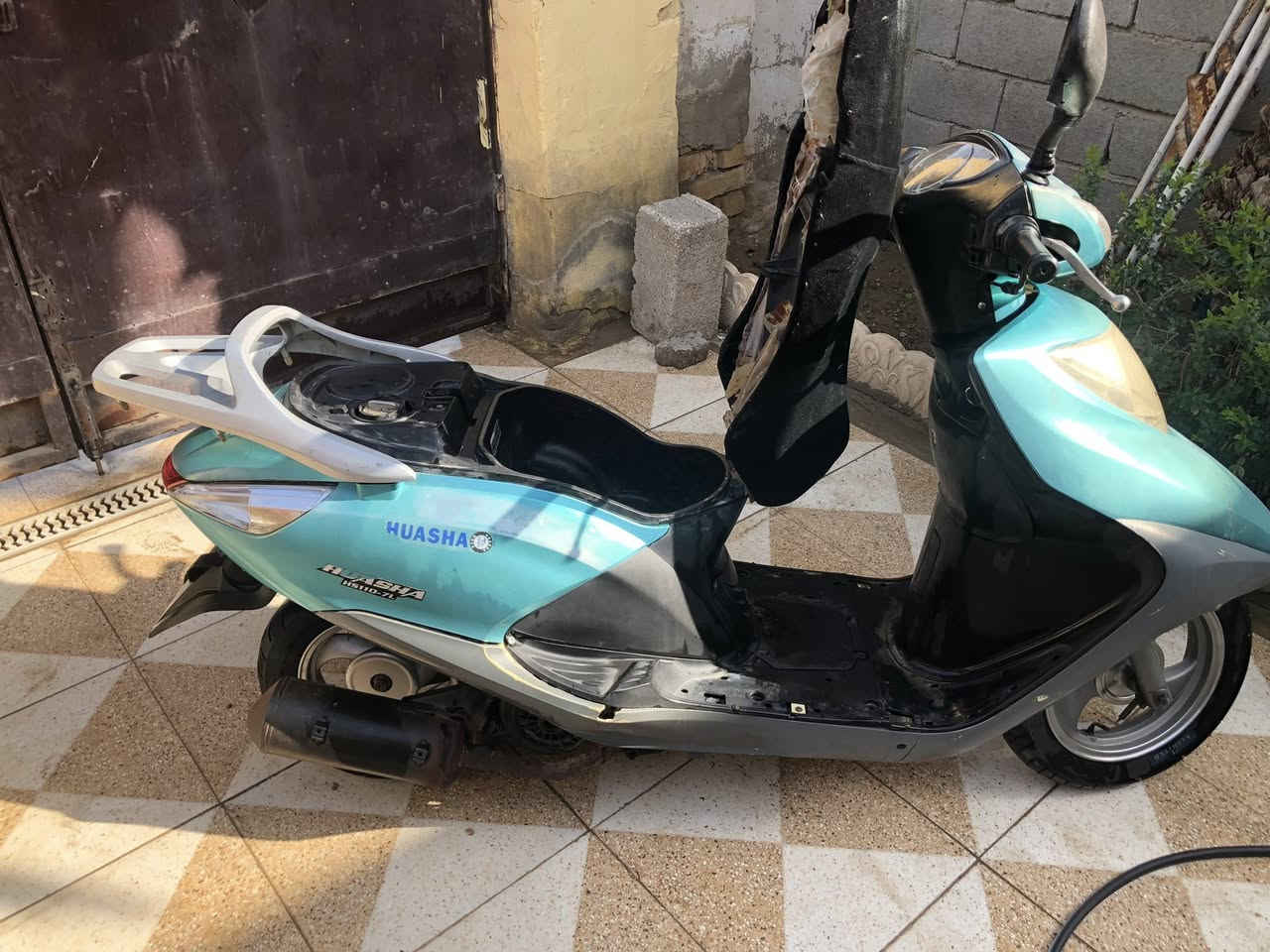 السلام عليكم 
سبسي للبيع السعر ٤٠٠ وبيها مجال بسيط


**إذا كنت صاحب هذا الإعلان وتريد حذفه لأي سبب، رجاءا أرسل رسالة إلى الدعم الفني**