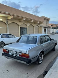 للبيع كرونه ١٩٨١   تعمير عام حيل حلوه السعر ٣٣ الخاص مفتوح 07708269339