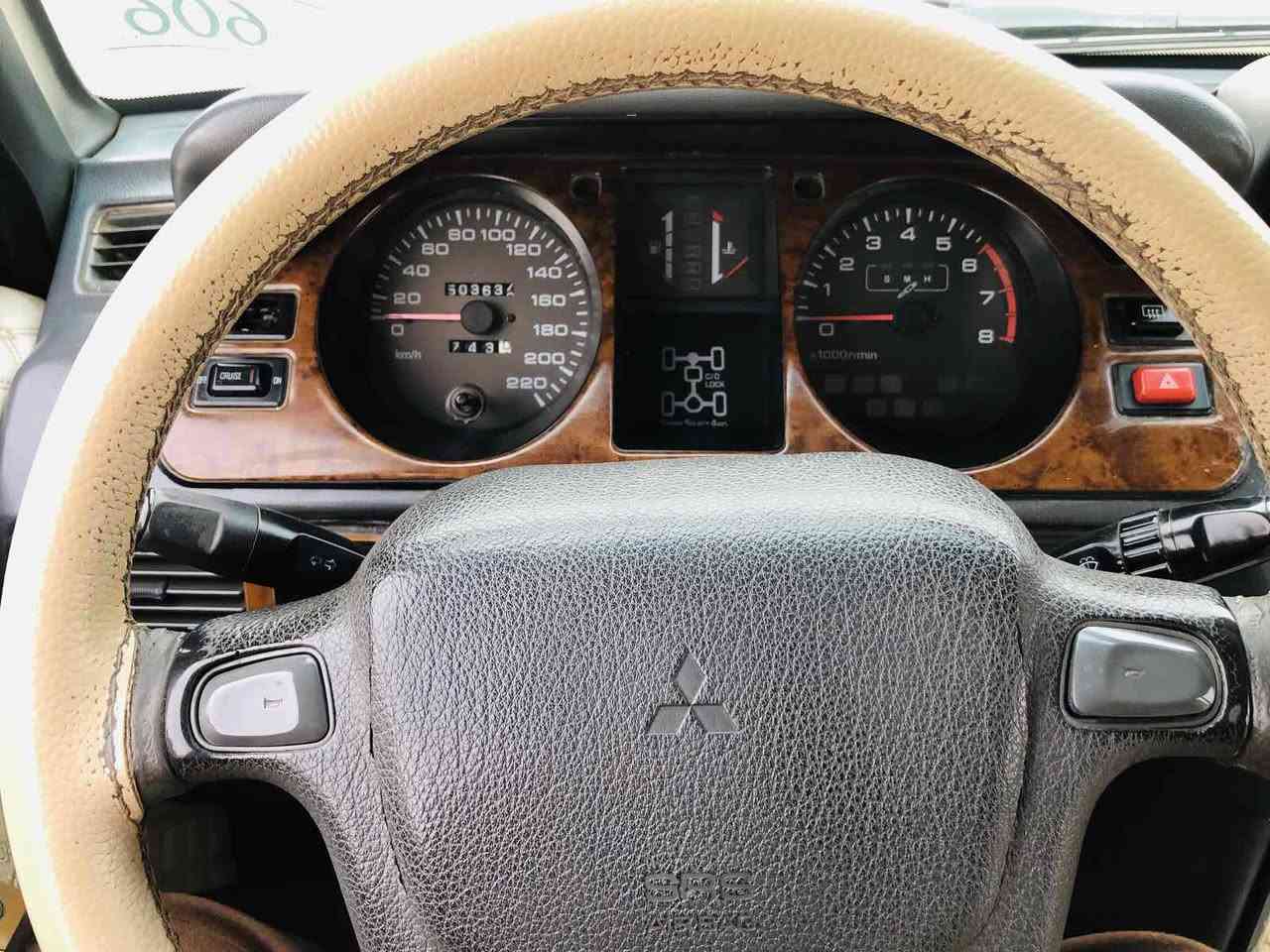 ❤بسم الله الرحمـٰن الرحيم❤
٣٧ گەلاو معامەلە👍
فـــــــرۆشــــــتـــــــنی خێرا
‎ماشاءالله له جواني و قەوەتی 
‎كه ئه لي تاقانه ئه بيت وابي
‎مۆدێل /٢٠٠٠
‎جۆری سەیارە/ باجیرۆ 
مه كينه وگيري بيلد V6
گێڕ تۆماتیک 
‎فول مواسەفات لمیتدد 
‎کارەبای کامل مەزبوت 
‎ئاوێنە کارەبا  و ئۆتۆ
‎جوار جام کارەبا 
سڵایتە 
‎پاوەر ABS 
‎شاشە ئایپات
کامیرەی دواوە 
‎سوکان ڤۆلیۆم
‎ناوفۆرمیکا
‎گيچ ناوداژبل هه مووي ئيشه كات
‎تاقم ناوخورفه ي لؤك لؤكه
‎پێشو دوای جرکەی تیا نیە بەشەرت 
پاتری لۆکی لەسەرە 
سپێر لۆک نەبەستراوە
‎
‎ئارم / براوه/ به شه رت
‎ده عامي بؤده عامي مه سره في نييه
‎ته نها فرؤشت
***********
***********
