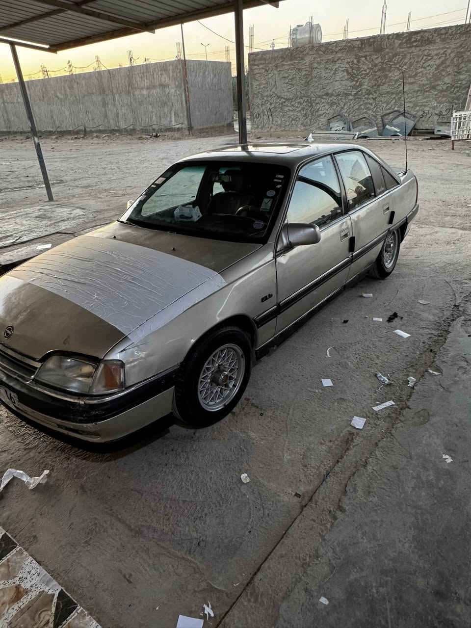 بسم الله الرحمن الرحيم _ اوبل اوميكا موديل 1992 رقم بغداد سنويه لل28 تحويل مباشر محرك 2000 بلادي كير اوتو حلو تخم تاير صدر على أيدي تراي يخبل داخل جديد سياره وحلوه وجاهزه مال جناي السعر 32$ مكان رمادي /***********
