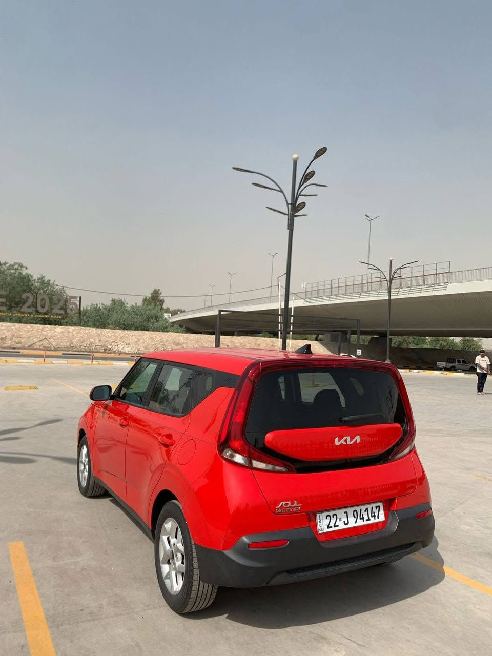 للبيع كيا صول موديل ٢٢ رقم اربيل باسمي محرك ٢٠٠٠دوش  تحكمات استيرن شاشه كبيره نضام توقف ذاتي رادارات تحديد مسار  شاشه كبيره خارطه تشغيل عن بعد كشن كهربائي   السياره مكفوله لا شواصي ولا لغود  ولا اي ايرباك طاك ولا اي ضربه قويه السونار بل صور وايضا رقم الشاصي موجود بغداد كراده للاتصال *********** السعر ١٥٥ وبيه مجال
