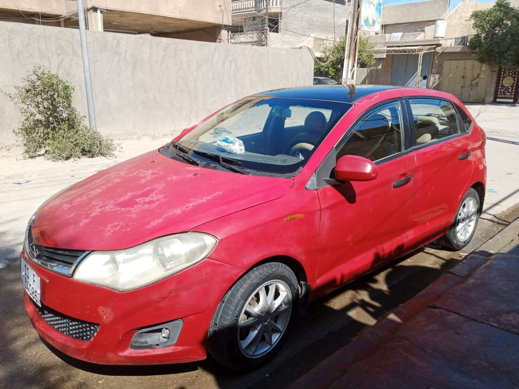 سلام عليكم✋🏻

مكلف بلنشر✅ 

 شيري فلاوين موديل ٢٠١٣ ابسمي السياره سنويه منتهيه قبل٣اشهر بيه خيط تبخير السعر ٣٥ السياره كفالة من الضربه شاشه كامره خلفيه حساسات رقم بغداد رقم موبايل ***********
