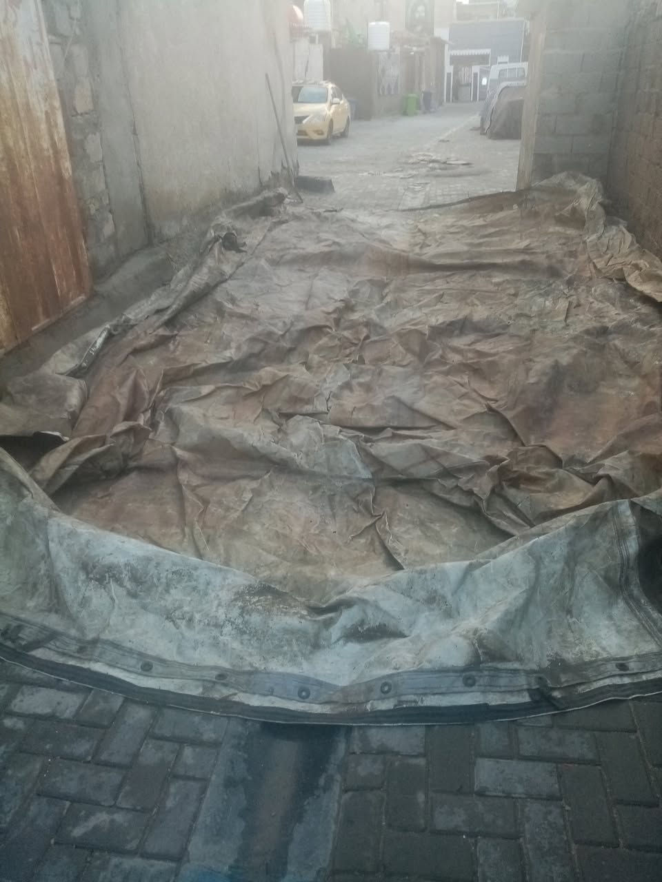 السلام عليكم جادر مطري مال لوري اشوية بيه ضرر يعني ثقوب وليس شگ طولة أكثر من ٨ متر والعرض صاير راسين واحد ٥ متر  او ٧٠   والثاني بيه ٤ حوالي ابيع واصل داخل المدينة او قريب عليهة سعرة  ٥٠ الف تجي اتشوفة ياللة ابيع


**إذا كنت صاحب هذا الإعلان وتريد حذفه لأي سبب، رجاءا أرسل رسالة إلى الدعم الفني**