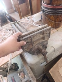 مناكن • عدد ٢ • للبيع