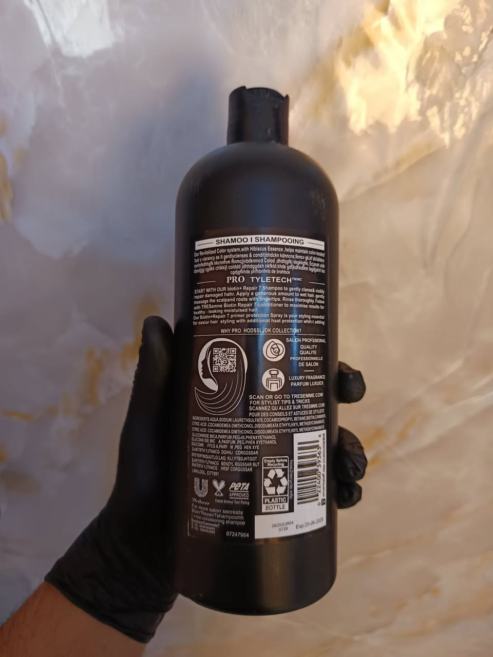 شامبو تريس مي ومكيف الشعر الخاص به 
تميز ودرجة اولى ... حماية للشعر والحفاظ عليه 
السعر خيالي القطعة ٣٠٠٠ الاف دينار كل قطعتين بـ (٥٠٠٠) الاف دينار 
توصيل داخل هيت مجاني 
للطلب تواصل معنا عبر الخاص او على الواتس
***********
او ***********
