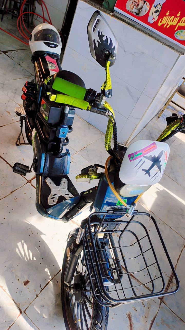 سلام عليكم
ماطور شحن للبيع 
اتفع سعر عجبني ابيعك 
كلشي شغال بي مناقصه برغي 
الرقم ***********/ واتساب 
بطاريات جدد افحص وخذ
