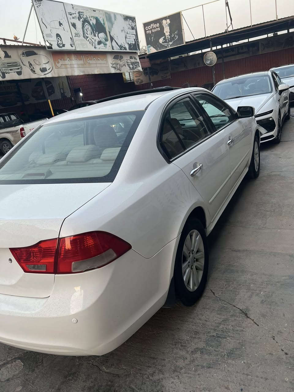 السلام عليكم
كيا اوبتما خليجي ١٠ ابيض ثلجي 

فووول مواصفات بصمه فتحه اشاره بالمرايه 

كفاله عامه عدا بارد شبر موضح بالصور 

كير محرك بحاله جيده صدر جديد ناعمه كلش 

رقم بغداد مشروع وطني تخم تاير جديد 

السعر ١٤٥ قفل 

مكان الأنبار خالديه حي القدس 

***********
