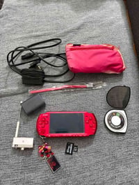 PSP 3000 • كامل ملحقاته • نظيف