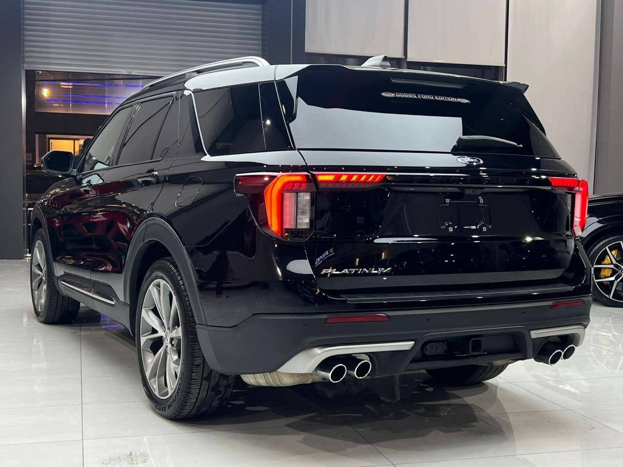 #Ford_Explorer_Platnium_2025
#Full_Options #فول_مواصفات
#محرك_V6 
#بدون_صبغ_بدون_ايرباك
#جاملغ_تبديل_شركه
#Mileage:- 32.000mile -ماشى 🛣
#رقم_الشاصي_منشور بالصور
~~~~~~~~~~~~~~~~~~~
العنوان📍ناونیشان‎
اربيل ~ ~ هەولێر
معرض AMG
~~~~~~~~~~~~~~~~~~
للاستفسار اکثر
Mobile: ☎️📞
*********** Whatsapp
*********** أربيل, العراق
