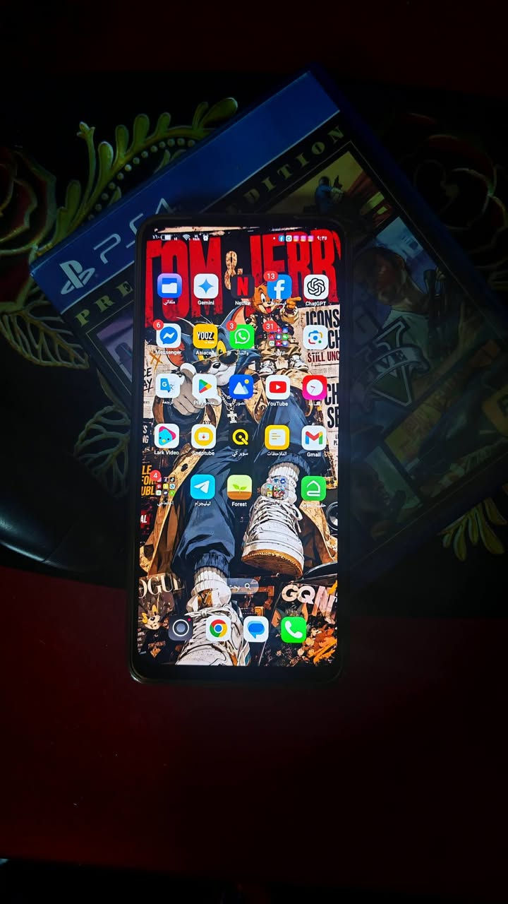 جهاز اندرويد realmi c 75x
ذاكرة 256 
نظيف بالجيس ما مفتوح

قفل 200 
شراي راسل او اتصل على الرقم 
***********
