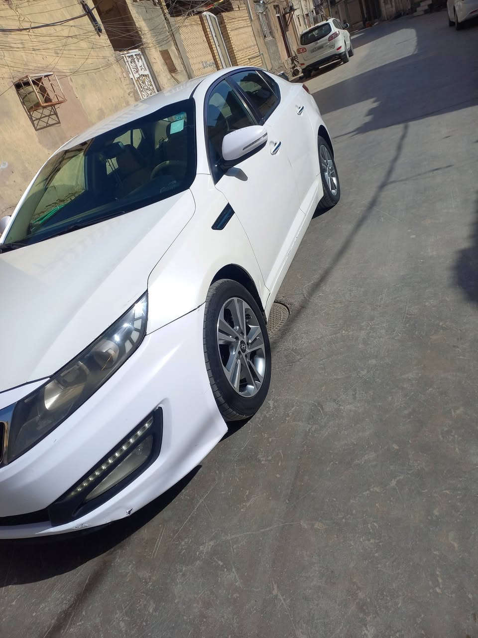 السلام عليكم 
تحية طيبة 
اوبتما خليجي 2013 بيها جاملغ صبغ أمامي جهة السايق وطخه بالبنيد فوك الماصده جهة اليمين 
فول عده البانوراما 
بصمه 
حساس خلفي
2400
كشنات جلد
كامرة بلاديه
ترحيب عند الاقتراب 
السعر 135 وبيها مجال 
رقم ***********
مكاني واسط النعمانية
