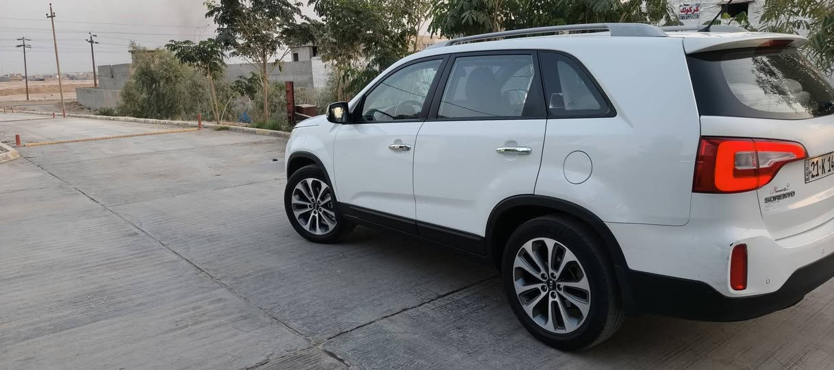 سورنتو خليجي 14 مكفول من الصبغ بيها بارد باب السايق شي بسيط فول مواصفات محرك 2400 دوش ماشي 124 كيلو سنوية لحد 2030 مكانها كركوك السعر 170
***********
