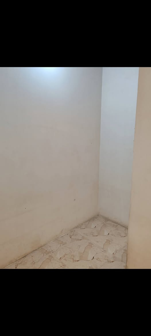 البيت للأيجار مساحة ٥٠ متر
يحتوي على هول ومطبخ وحمام ومنور الطابق الثاني
غرفة نوم وغرفة صغيره تصلح مخزن وسطح
السعر ٣٥٠ الف
للاستفسار ***********
العنوان الكريعات القصور الفرع مقابل احمد حكوم ابو الدهن
