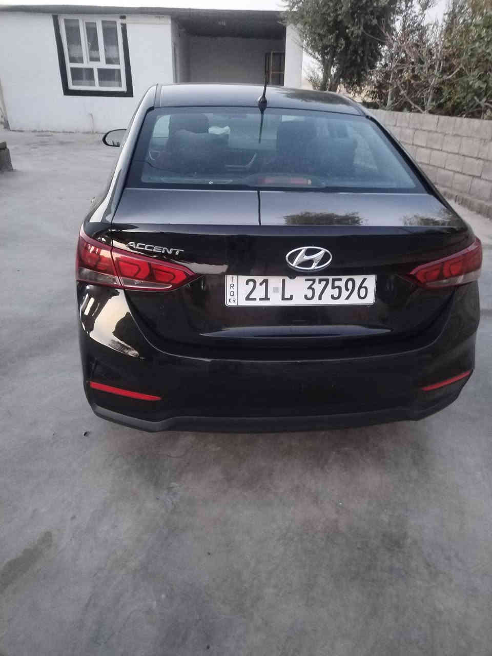للبيع اكسنت موديل ٢٠٢١ ماشيه ٧٠ كلين السياره جديده بمعنه الكلمه محرك ١٦ شرط وارد أمريكي مكفوله كفاله عامه وضع شركه بيه طخه باب الخلفي وره السايق اقل الشبرالسعر١٢٥ مكان السياره   الحويجة العباسي قرية العيون الشراي يتصل على ***********
