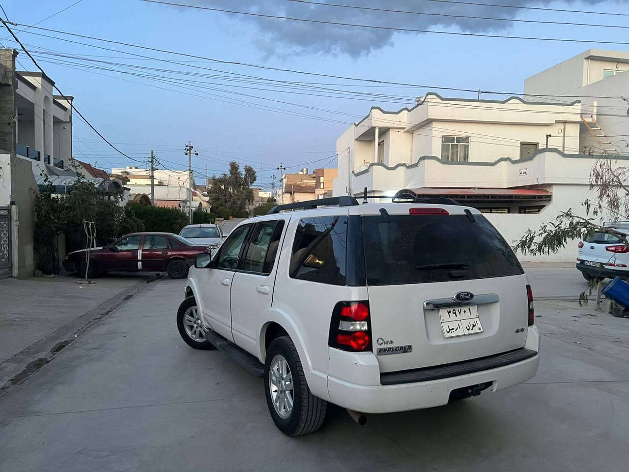 فورد اكسبلورر نيفه ٢٠١٠ كلين سلايت ابيض رقم اربيل سياره جديده ٧ راكب تبريد مركزي ٤ تيرات جديد محرك ٦ سلندر 4.0 المحرك المرغوب *********** كركوك, العراق
