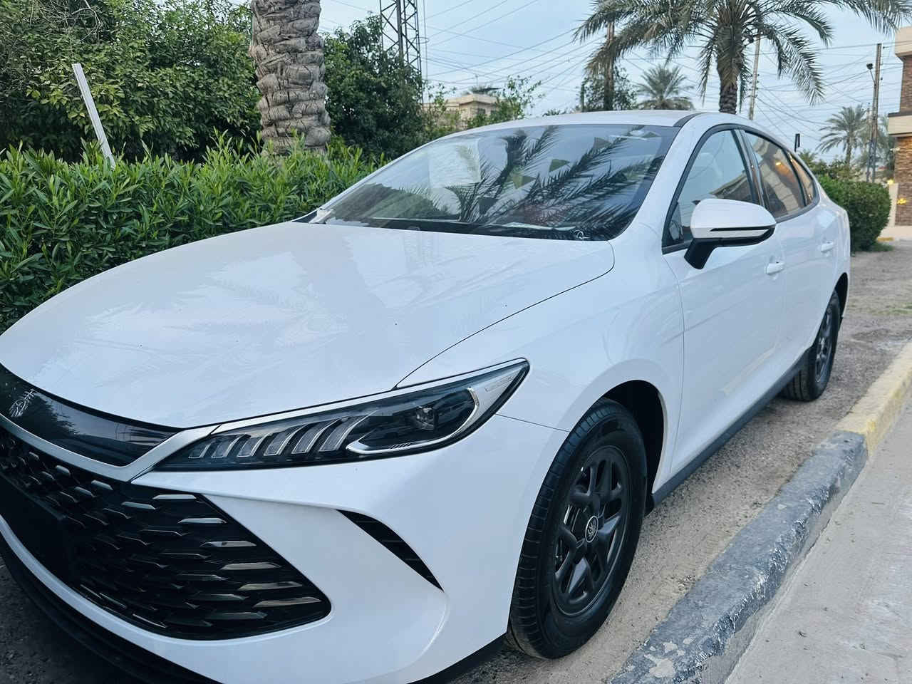 بي واي دي ٢٠٢٥ جن بلس داخل  احمر زيرو بدون رقم السعر ١٨ مليون وبيهة مجال مكاني العامريه الرقم ***********
