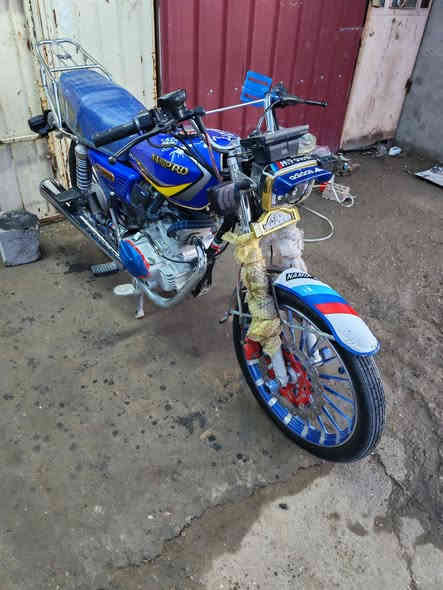 ماطور نامي برو مكينة ٢٥٠ سي سي مستعمل قليل 
السعر مليون و٥٠ الف وبي مجال
ملاحظة مكلف بالنشر وهذا رقم صاحب الدراجة
***********
