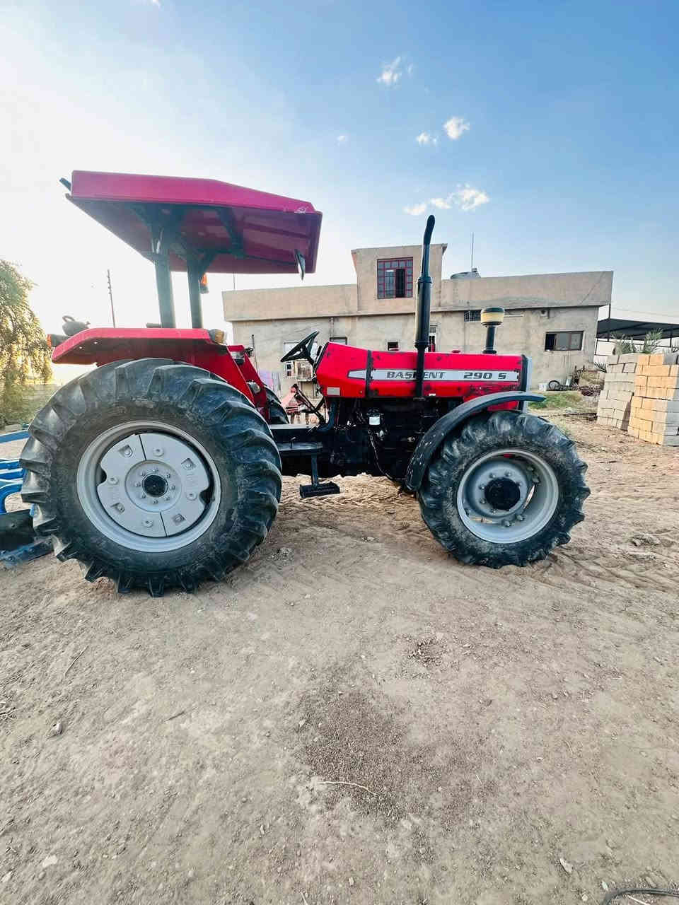 السلام عليكم للبيع تنكتر باشكان موديل ٢٠١٣تخم تاير كهربائية كله شغاله جاهز السعر ١٢٥بي مجال للاستفسار ***********
