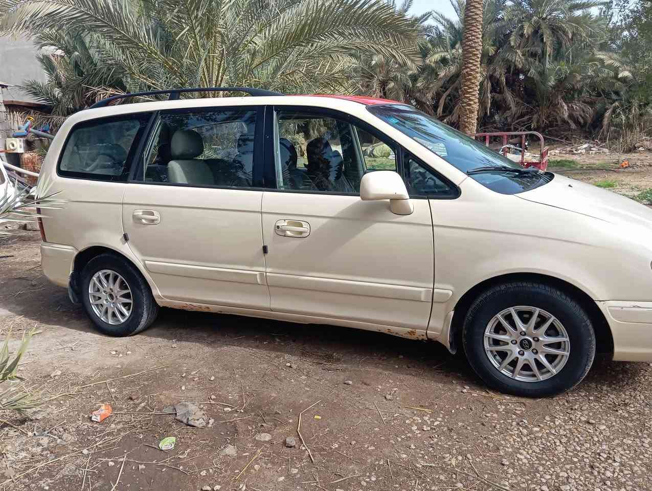 سلام عليكم هونداي ترانجيت للبيع موديل 2006 رقم بغداد مكفوله من الحادث سياره جاهزة من كلشي كير مكينه حداديه كله مكفوله السعر  75 وبيه مجال   غرفه جديده تخم تاير البارحه شاده سياره كل حادث مابيه تحويل مباشر الاتصال على الرقم/*********** /*********** مكاني بابل الحله مركز المدينة
