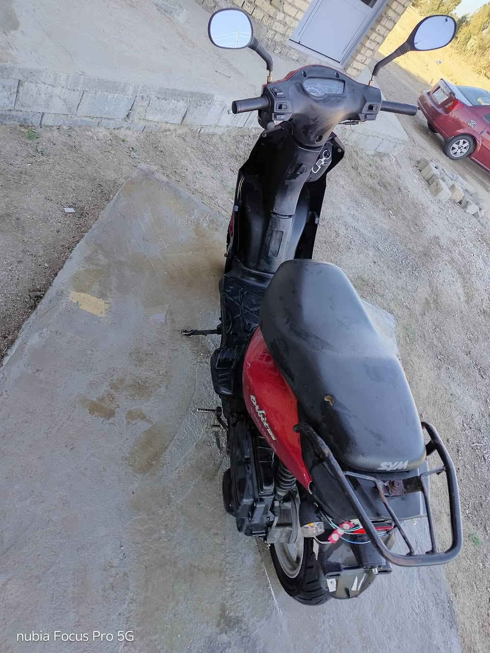 سلام عليكم سايم مسجله باقيه بس علسنويهه ولوحات للبيع او مراوس شعندك نزل ***********
