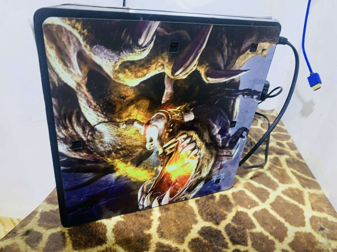 بلي فور للبيع كامل وياه يدات ثنين و٣اقراص عنواني الجزيره الفيحاء السعر ٢٦٠ وبيه مجال***********
