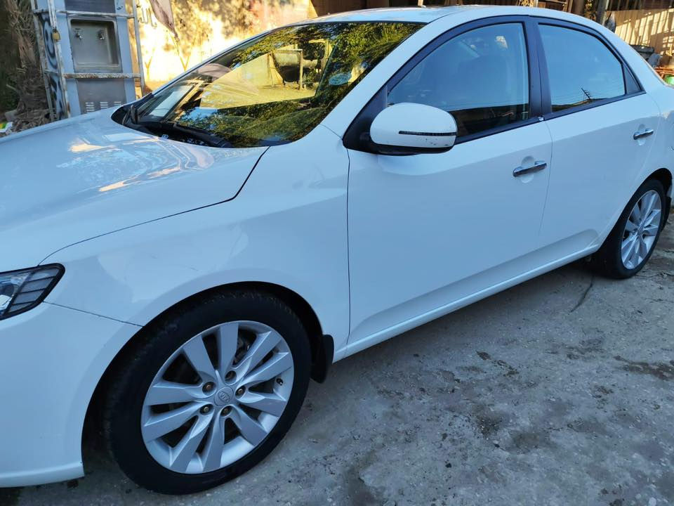 السلام عليكم كيا سيراتو 2011 خليجي فول مواصفات محرك 1600 دوش المرغوب
فتحة سقف
مراية شفط
شفتات كير بلستيرن
تحكم مقود جهتين
اشاير بلمراية
ويل كب 17 رياضي
حساس خلفي
تبريد لمس بيانو
يدات نيكل
محرك وكير وحدادية وتخم تاير وتبريد كلة جديد وجاهز خير من الله ما ناقصهة اي شي
رقم اربيل سنوية نافذة وبأسمي تريد تحويل تريد وكاله مكان السيارة كربلاء 
بيهة شوية صبغ بخشم البنيد بدون اي ضربة اثر نكراش
وبارد بلباب الخلفي موضح كلة بلسونر 
السعر 109 وبيهة شوية مجال 
للاستفسار ***********
