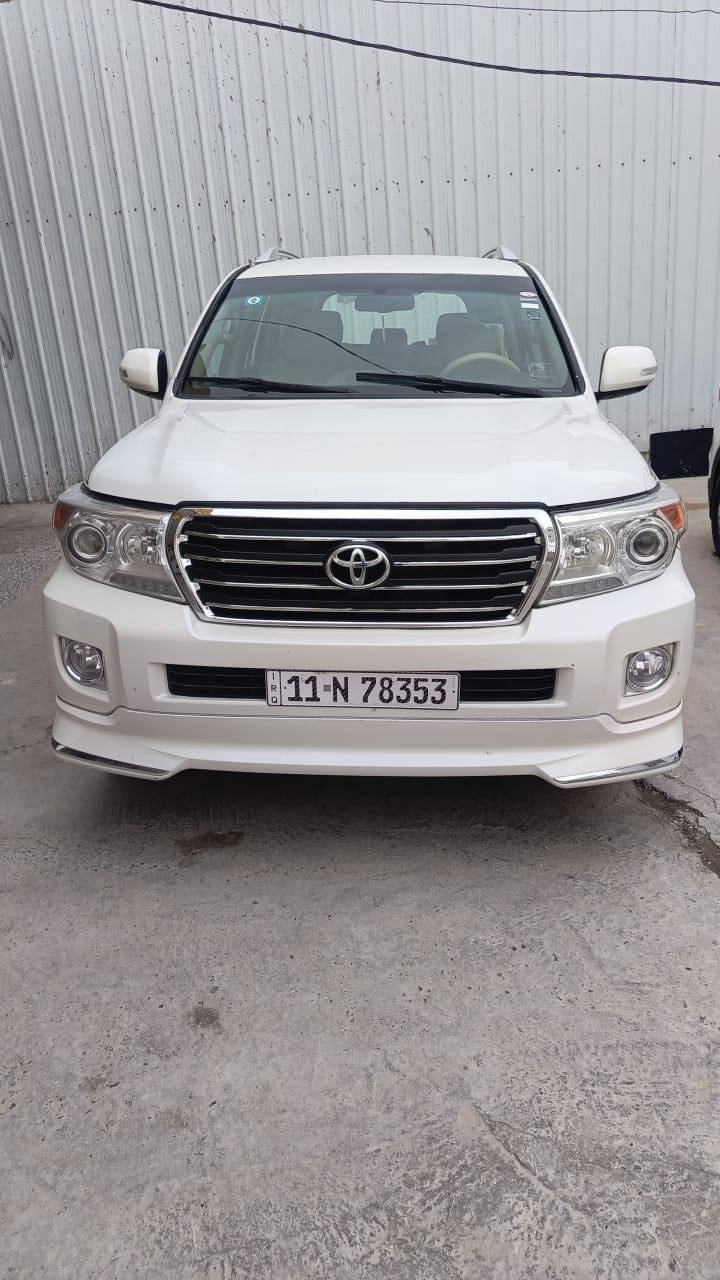 سلام علايكم لبيع او الامرواس حسب القناعه سياره لاند اكروز موديل 9محدث 15مصبوغه احزام كير ومحرك مكفول السياره كلش نضيفه السعر 240   الاتصال.   *********** او ***********
